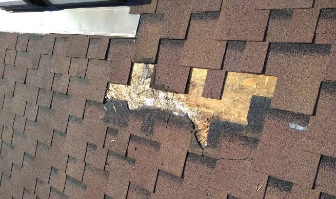 bojāts bitumena jumts